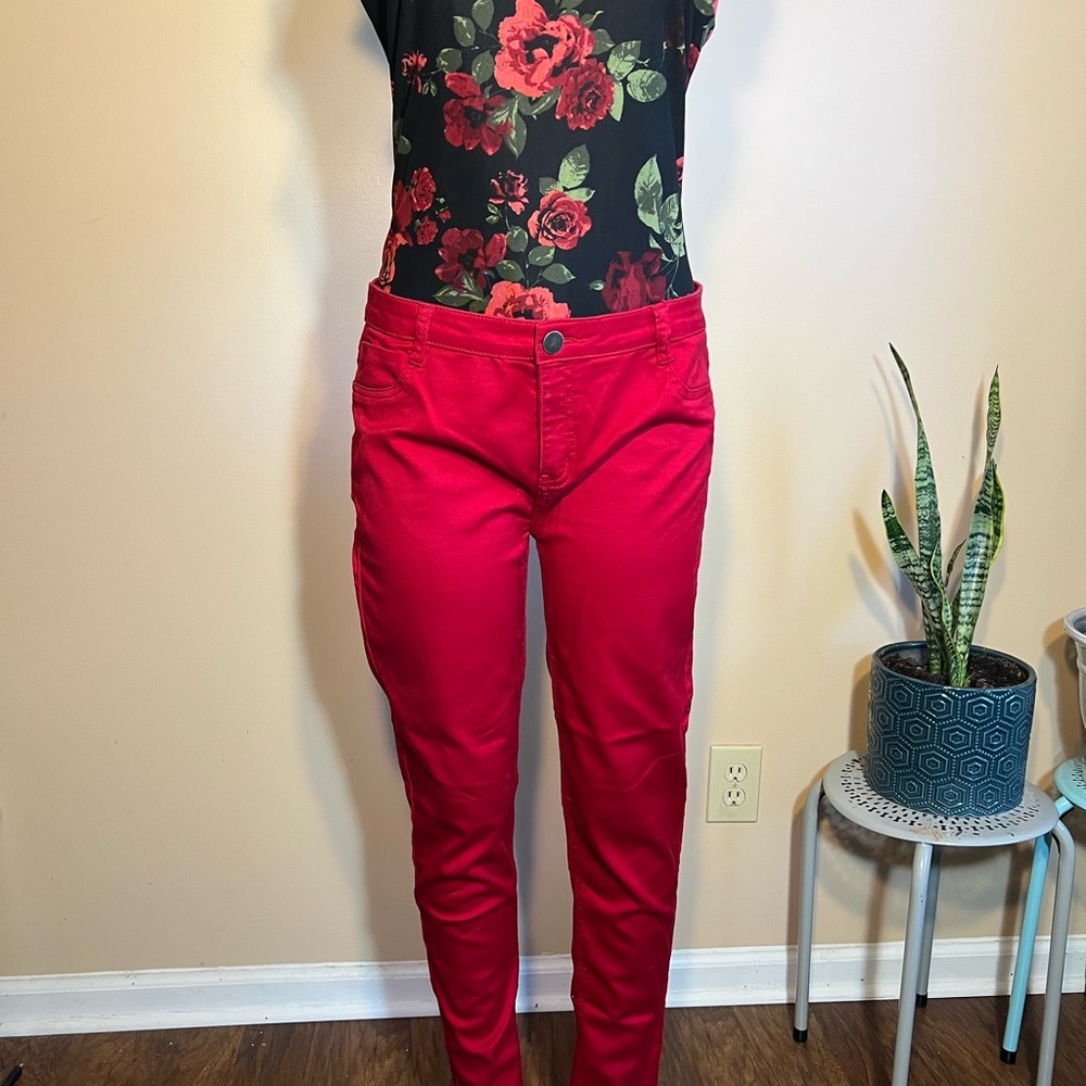 Tinseltown Vibrant Red Pants